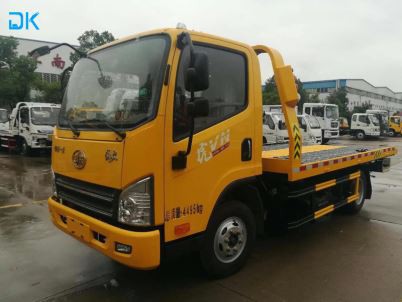 משאית גרירה שטוחה של נחיתה מלאה