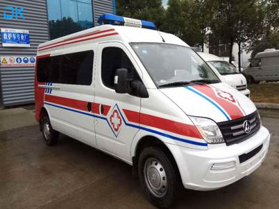 אמבולנס חירום SAIC MAXUS