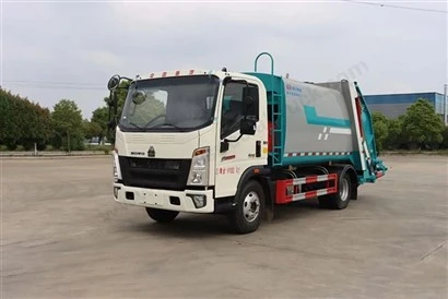 Sinotruk Howo 8 משאית זבל דחיסה מרובעת